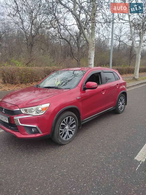 Внедорожник / Кроссовер Mitsubishi Outlander Sport 2018 в Одессе
