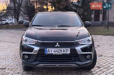 Внедорожник / Кроссовер Mitsubishi Outlander Sport 2016 в Белой Церкви