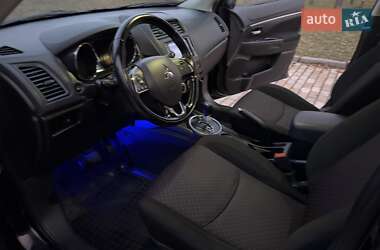 Внедорожник / Кроссовер Mitsubishi Outlander Sport 2016 в Белой Церкви