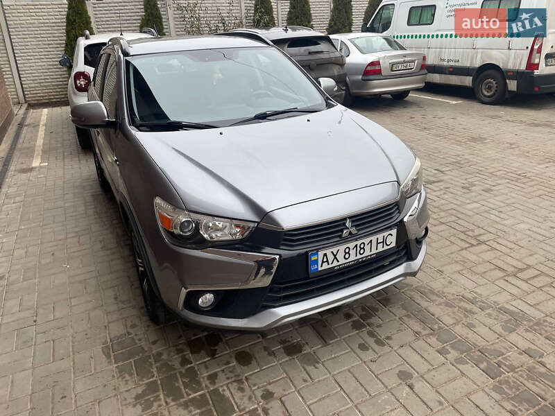 Внедорожник / Кроссовер Mitsubishi Outlander Sport 2016 в Харькове