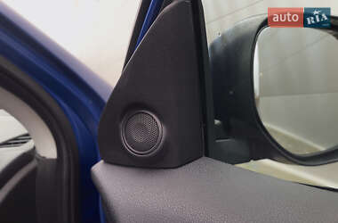 Внедорожник / Кроссовер Mitsubishi Outlander Sport 2015 в 
