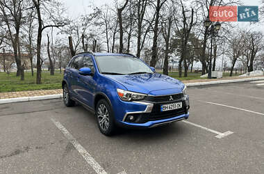 Позашляховик / Кросовер Mitsubishi Outlander Sport 2016 в Одесі