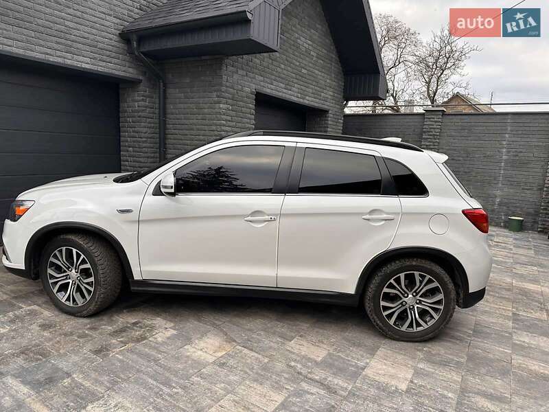 Позашляховик / Кросовер Mitsubishi Outlander Sport 2017 в Олександрії фото 2 Позашляховик / Кросовер Mitsubishi Outlander Sport 2017 в Олександрії