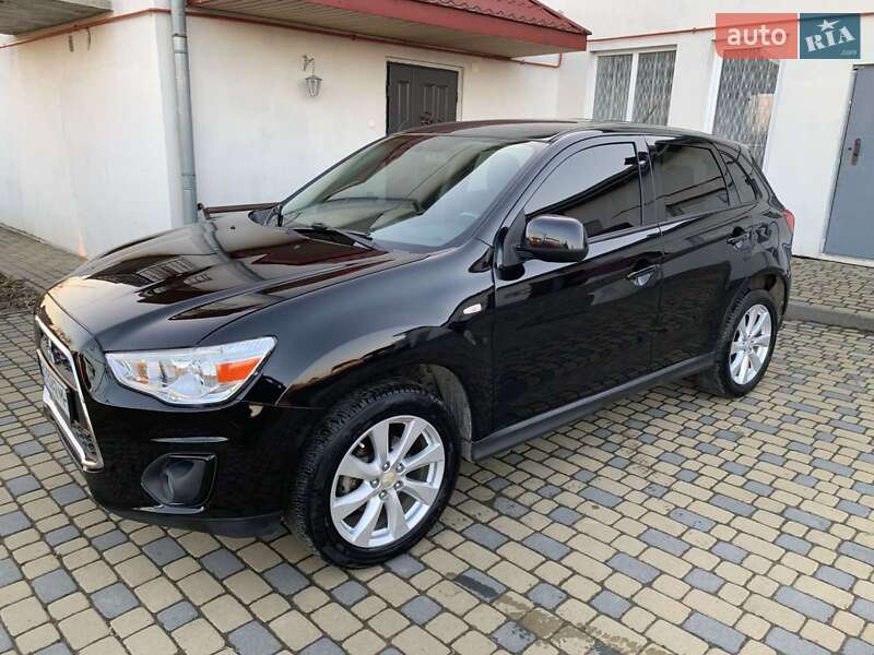 Mitsubishi Outlander Sport 2014