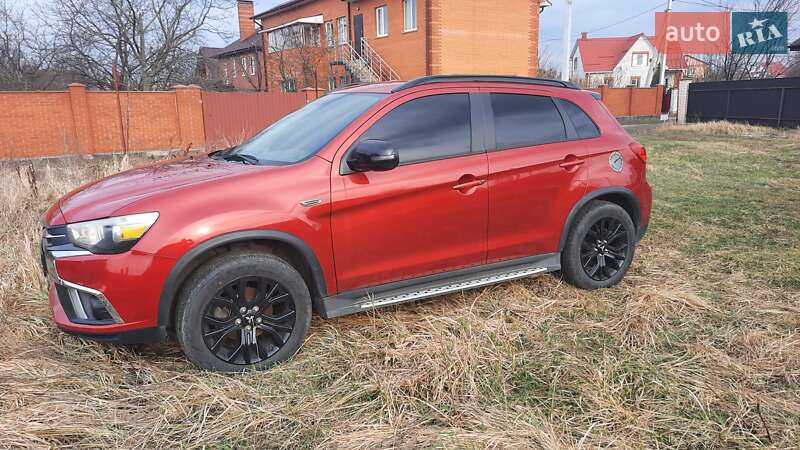 Позашляховик / Кросовер Mitsubishi Outlander Sport 2019 в Києві