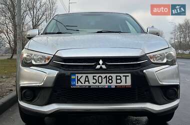 Внедорожник / Кроссовер Mitsubishi Outlander Sport 2018 в 