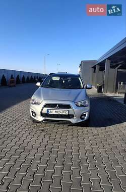 Внедорожник / Кроссовер Mitsubishi Outlander Sport 2012 в 