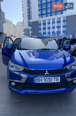 Внедорожник / Кроссовер Mitsubishi Outlander Sport 2014 в Одессе
