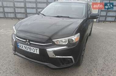 Позашляховик / Кросовер Mitsubishi Outlander Sport 2017 в Мерефа