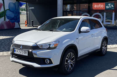Позашляховик / Кросовер Mitsubishi Outlander Sport 2016 в Києві