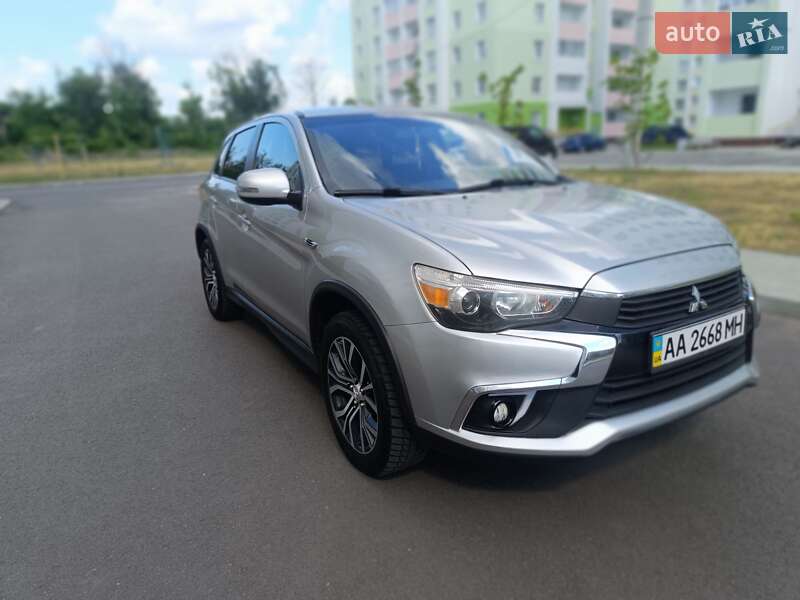 Внедорожник / Кроссовер Mitsubishi Outlander Sport 2018 в Харькове
