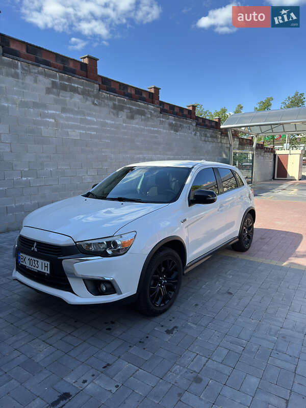 Mitsubishi Outlander Sport 2017