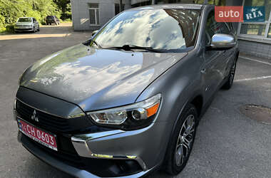 Внедорожник / Кроссовер Mitsubishi Outlander Sport 2016 в 