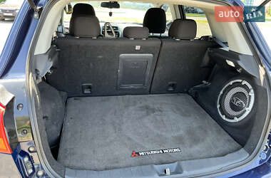 Внедорожник / Кроссовер Mitsubishi Outlander Sport 2012 в 