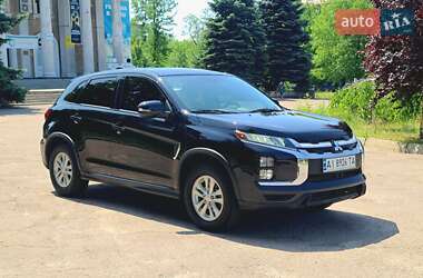Внедорожник / Кроссовер Mitsubishi Outlander Sport 2021 в 