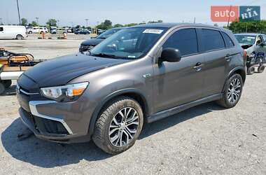 Внедорожник / Кроссовер Mitsubishi Outlander Sport 2018 в Львове