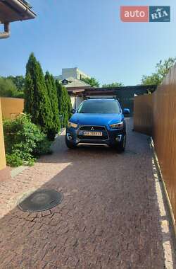Позашляховик / Кросовер Mitsubishi Outlander Sport 2015 в Харкові