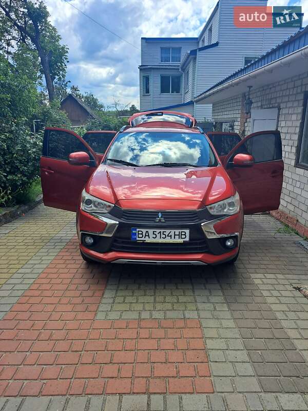Внедорожник / Кроссовер Mitsubishi Outlander Sport 2016 в Знаменке фото 12 Внедорожник / Кроссовер Mitsubishi Outlander Sport 2016 в Знаменке