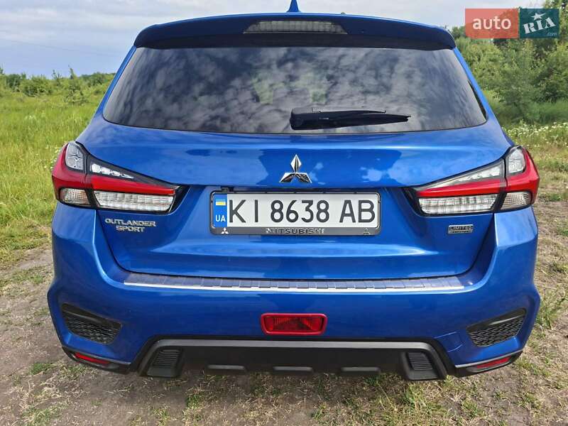 Внедорожник / Кроссовер Mitsubishi Outlander Sport 2020 в Ракитном