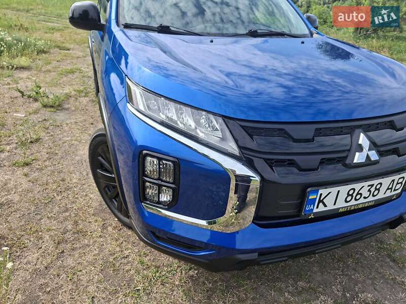 Внедорожник / Кроссовер Mitsubishi Outlander Sport 2020 в Ракитном