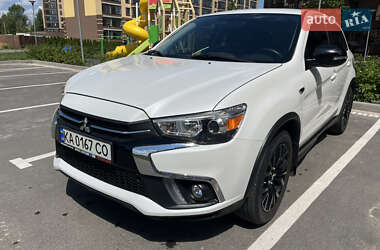 Внедорожник / Кроссовер Mitsubishi Outlander Sport 2019 в Чернигове