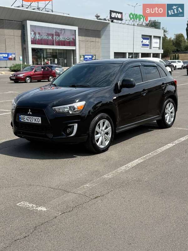 Mitsubishi Outlander Sport 2015