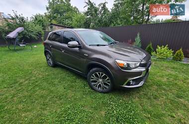 Позашляховик / Кросовер Mitsubishi Outlander Sport 2018 в Львові