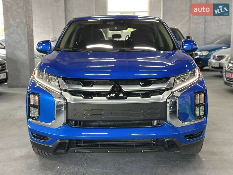 Mitsubishi Outlander Sport 2020
