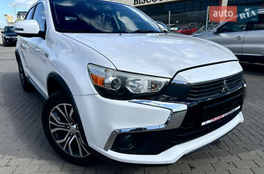 Внедорожник / Кроссовер Mitsubishi Outlander Sport 2016 в Львове