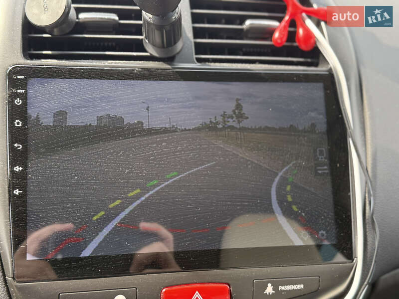 Позашляховик / Кросовер Mitsubishi Outlander Sport 2013 в Києві