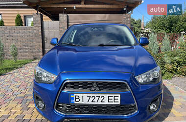 Внедорожник / Кроссовер Mitsubishi Outlander Sport 2014 в Кременчуге
