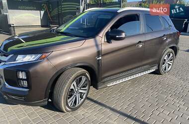 Внедорожник / Кроссовер Mitsubishi Outlander Sport 2019 в Днепре