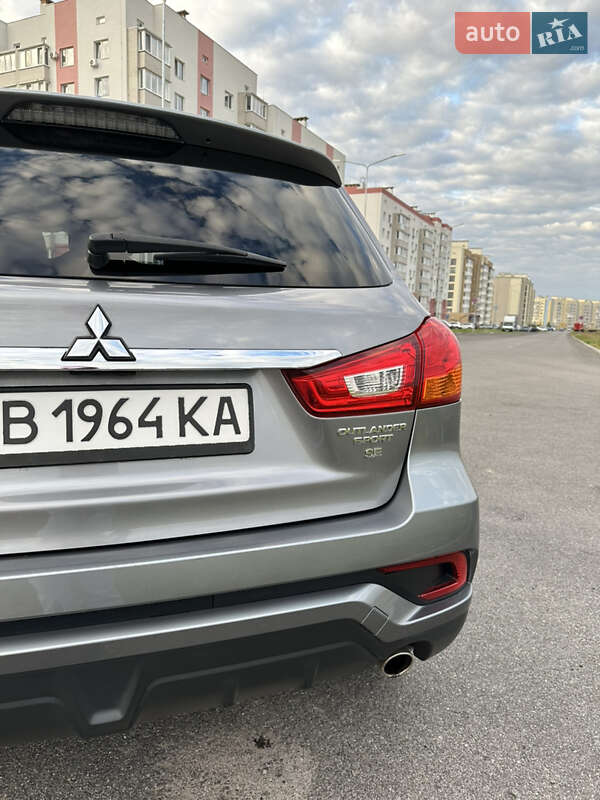 Внедорожник / Кроссовер Mitsubishi Outlander Sport 2018 в Виннице