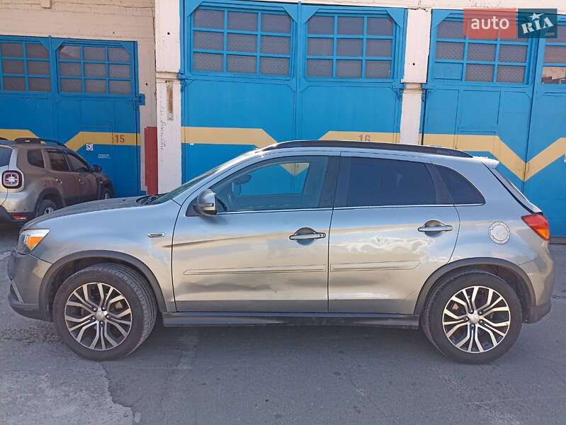Mitsubishi Outlander Sport 2017