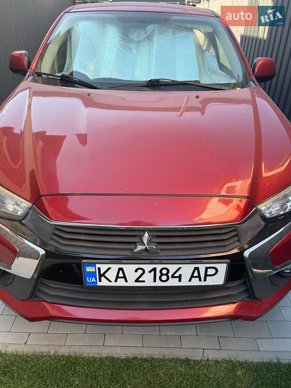 Внедорожник / Кроссовер Mitsubishi Outlander Sport 2015 в Киеве