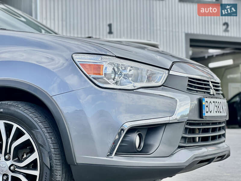 Внедорожник / Кроссовер Mitsubishi Outlander Sport 2018 в Каменец-Подольском
