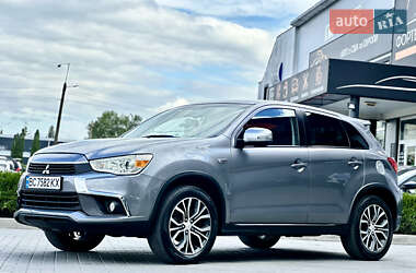 Внедорожник / Кроссовер Mitsubishi Outlander Sport 2018 в Каменец-Подольском