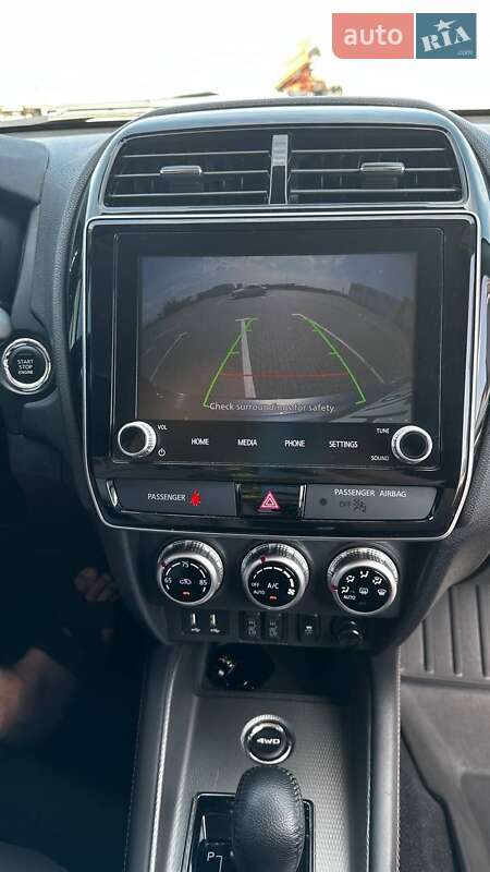 Внедорожник / Кроссовер Mitsubishi Outlander Sport 2019 в Киеве