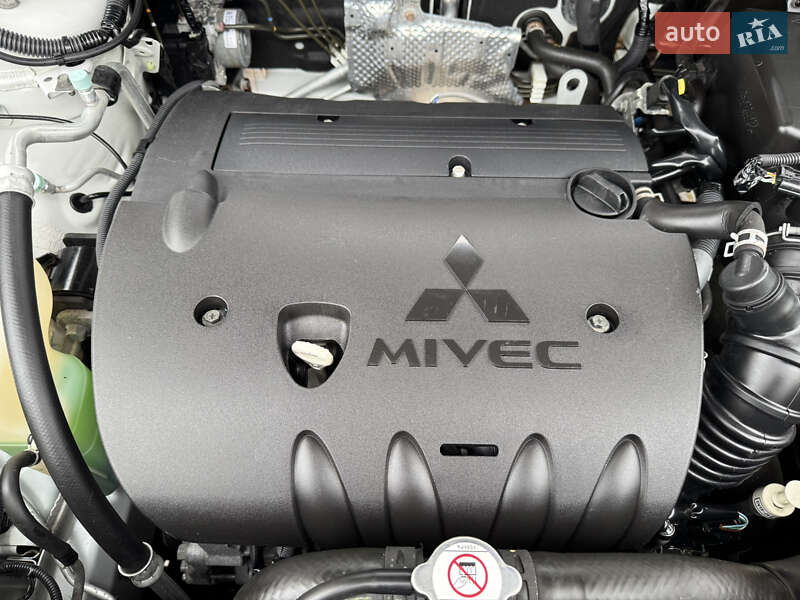 Позашляховик / Кросовер Mitsubishi Outlander Sport 2013 в Смілі