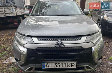 Позашляховик / Кросовер Mitsubishi Outlander Sport 2016 в Києві