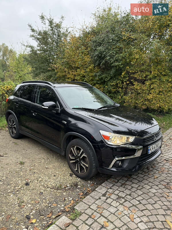 Mitsubishi Outlander Sport 2016