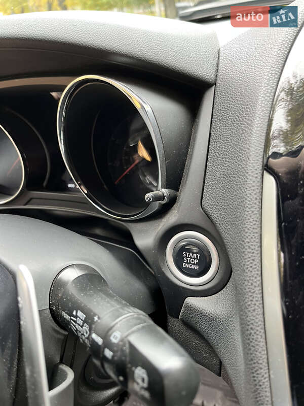 Внедорожник / Кроссовер Mitsubishi Outlander Sport 2012 в Черкассах