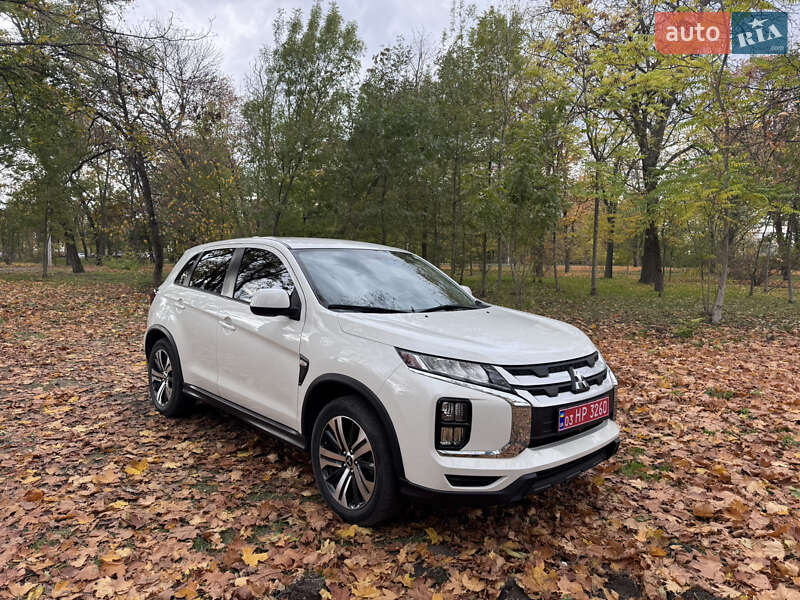Позашляховик / Кросовер Mitsubishi Outlander Sport 2019 в Кропивницькому