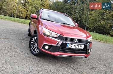 Внедорожник / Кроссовер Mitsubishi Outlander Sport 2016 в 
