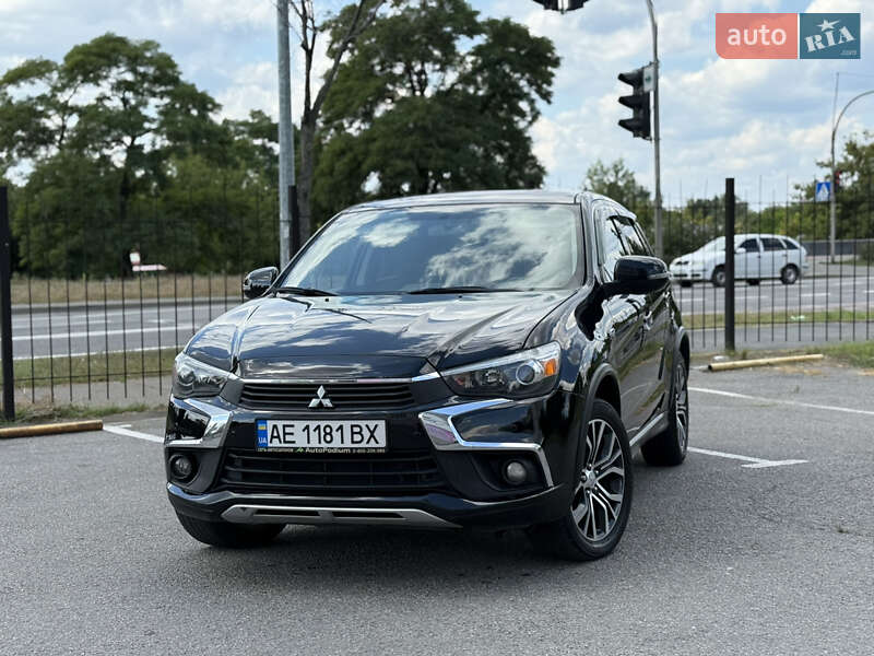 Mitsubishi Outlander Sport 2016
