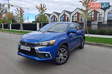 Внедорожник / Кроссовер Mitsubishi Outlander Sport 2016 в Белой Церкви