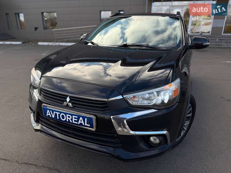 Позашляховик / Кросовер Mitsubishi Outlander Sport 2016 в Кривому Розі
