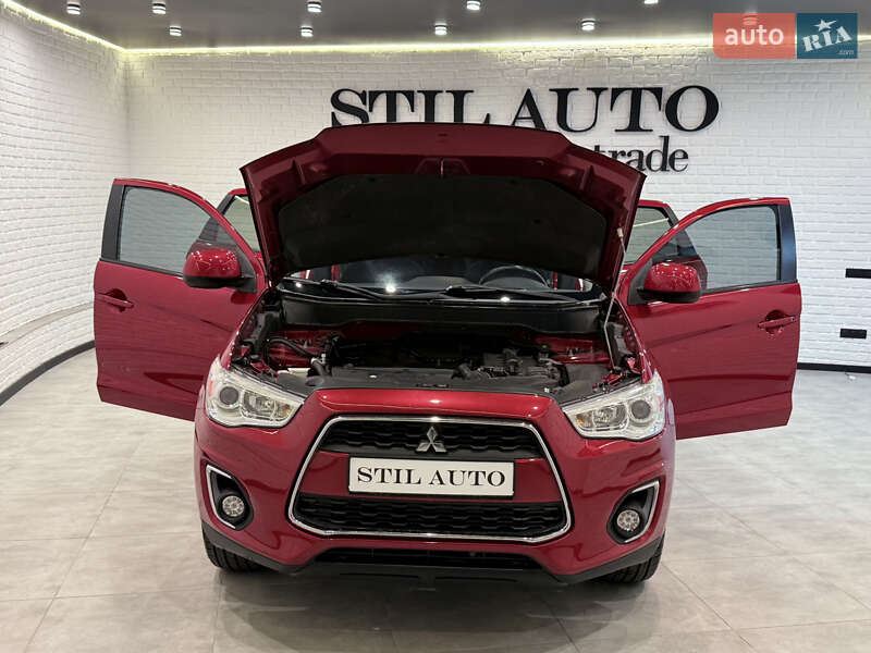 Внедорожник / Кроссовер Mitsubishi Outlander Sport 2014 в Одессе
