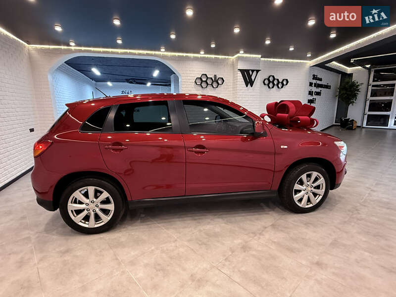 Внедорожник / Кроссовер Mitsubishi Outlander Sport 2014 в Одессе