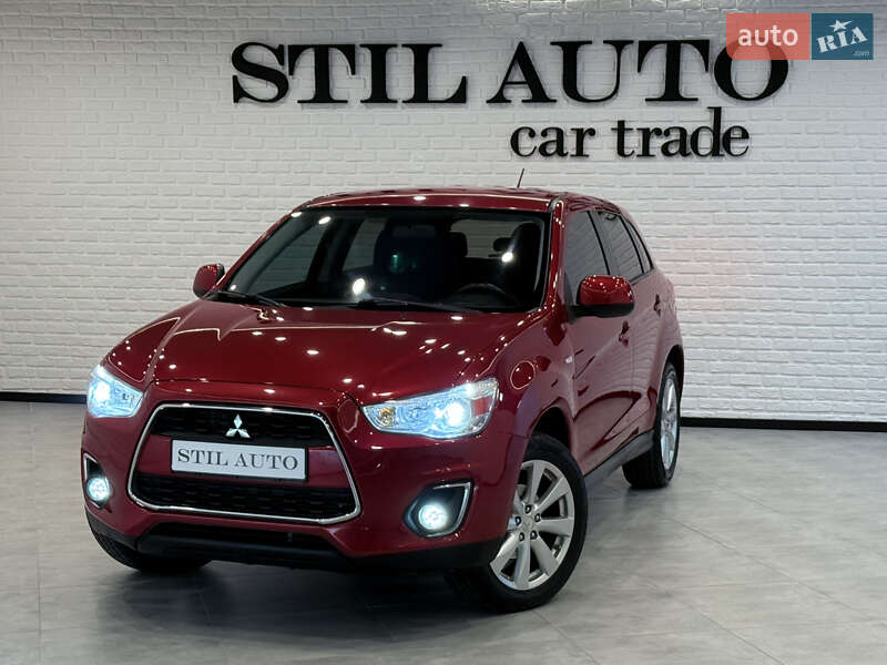 Внедорожник / Кроссовер Mitsubishi Outlander Sport 2014 в Одессе